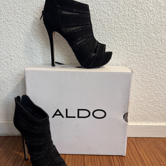 Jaquely Aldo black embellished ankle booties - Picture 3 of 3